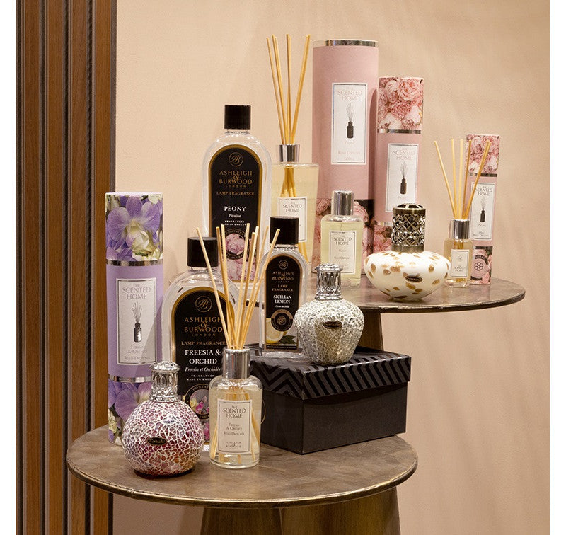 Ashleigh & Burwood Cadeauset - Luminosity Geurlamp + Sicilian Lemon olie