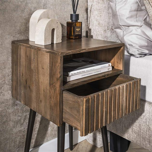 Nachtkastje Carve 1 lade  / Massief acacia drift brown