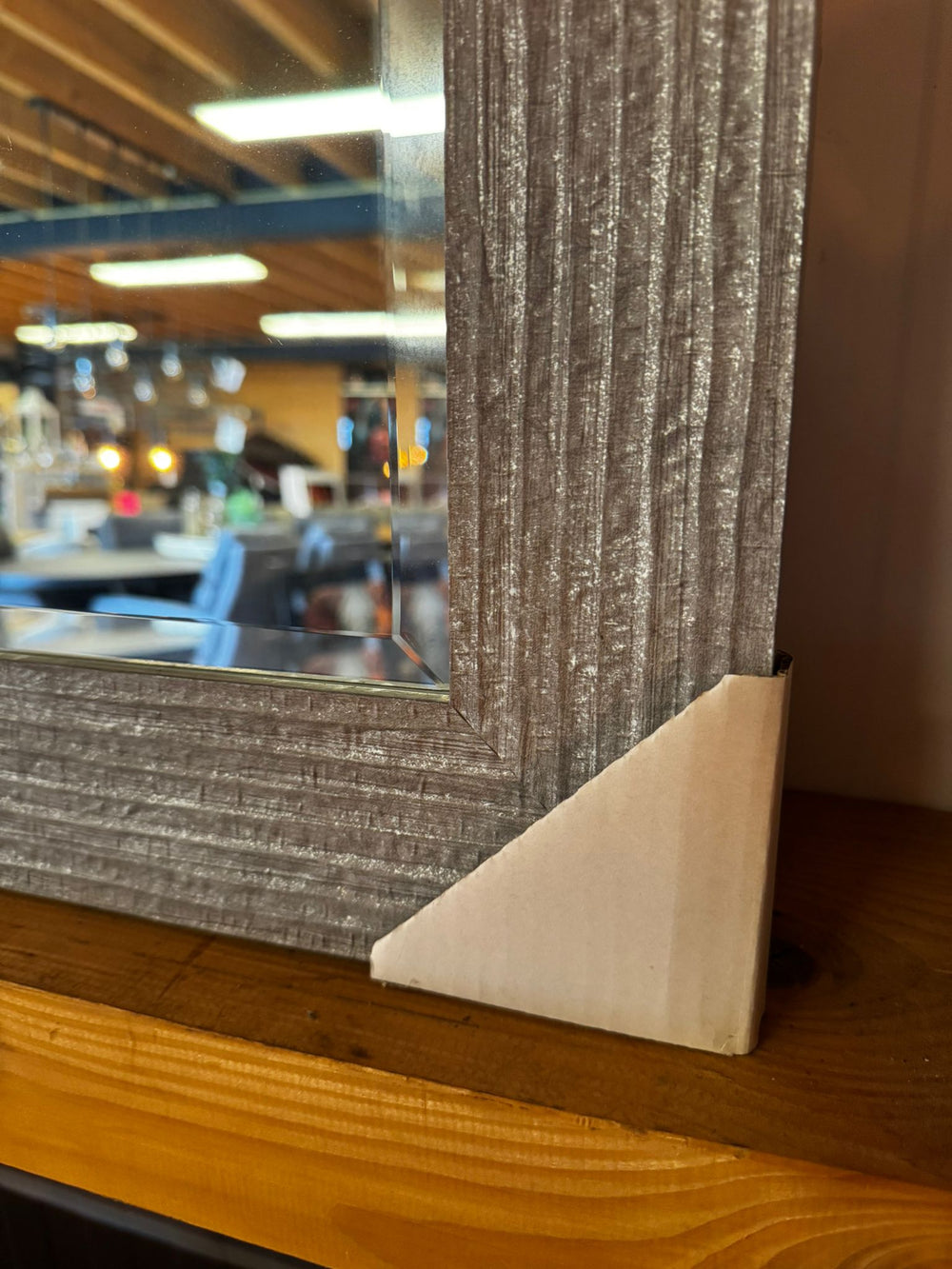 Luxe spiegel Zilveren lijst reliëf 86x140 cm facet geslepen  (magazijn opruiming)