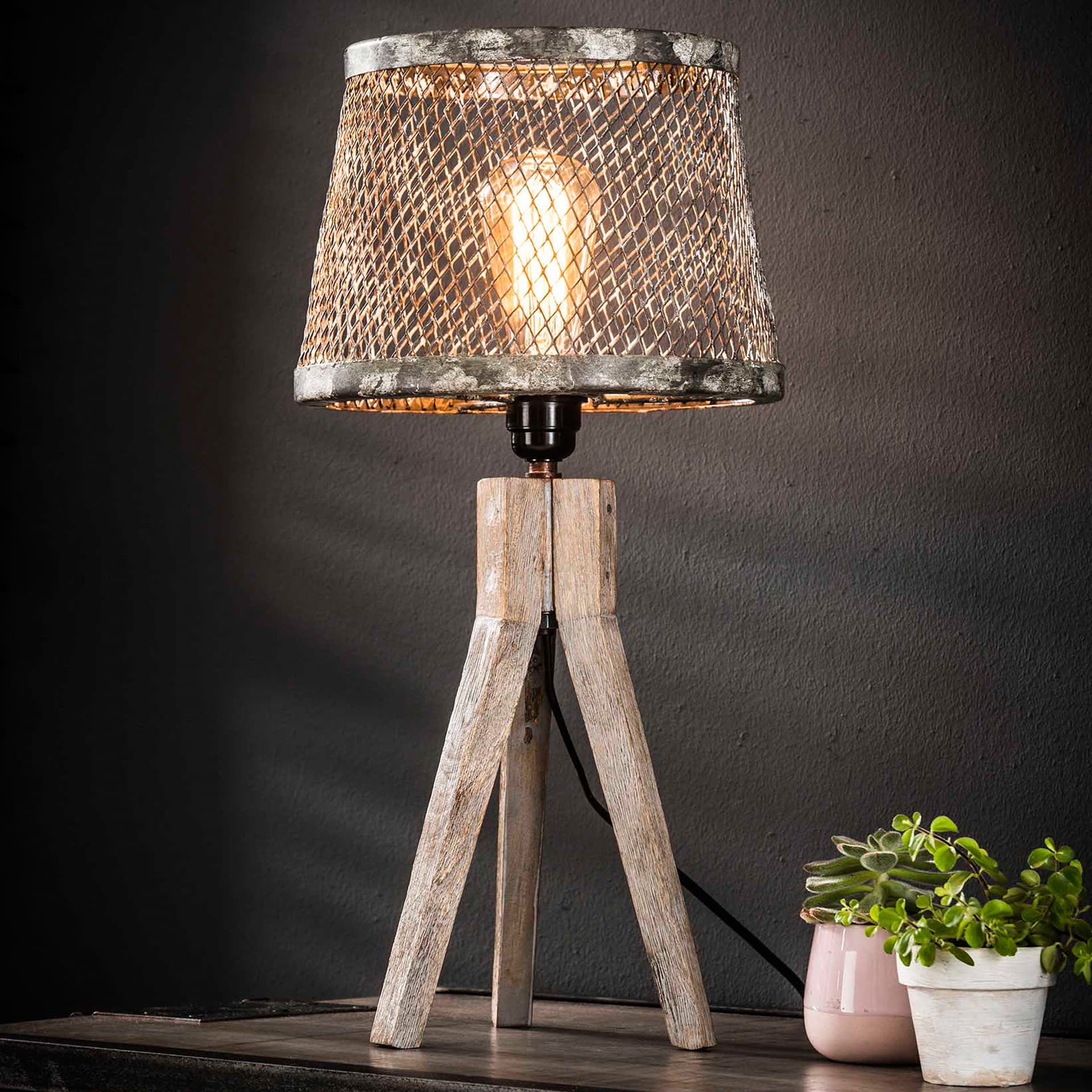 Magazijn uitverkoop - Tafel lamp 3 poot