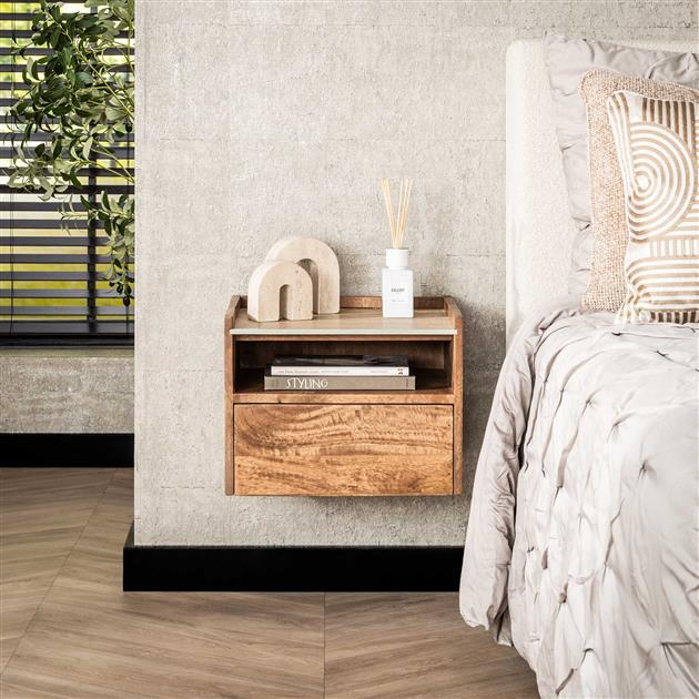 Nachtkastje hangend open vak Nuovo travertin / Massief mango zandkleur