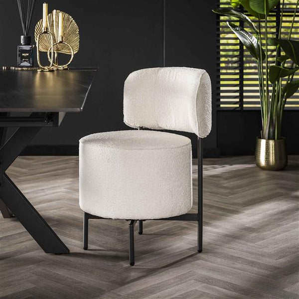 Stoel cocktail boucle draaibaar.  Boucle wit (Magazijn sale)