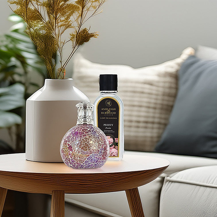 Ashleigh & Burwood Cadeauset - Pearlescence Geurlamp + Peony  geurolie