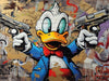Glasschilderij Disney eend met pistolen V3 80x60 cm