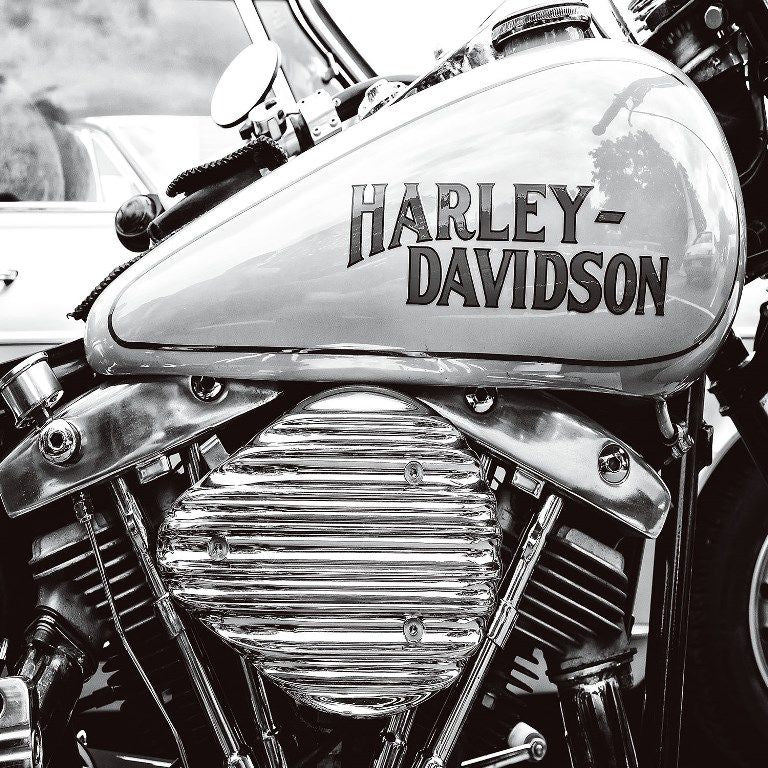 Glasschilderij Harley Davidson zwart wit close-up 80x80 cm