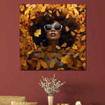 Glasschilderij vrouw in gouden bladeren met zonnebril 80x80 cm