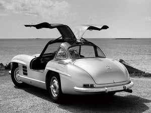 Glasschilderij Mercedes vliegdeuren 120x80 cm