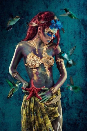 Glasschilderij vrouw/ kolibries 80x120 cm