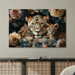 Glasschilderij Leeuwin met 2 welpjes tussen de bloemen 120x80 cm