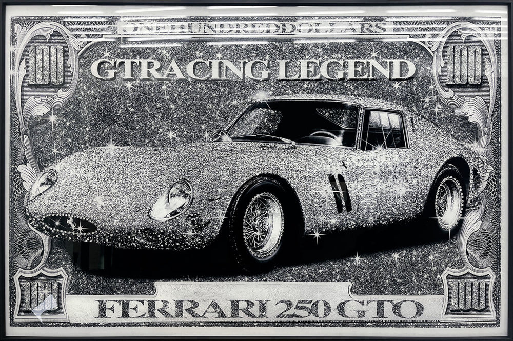 Glasschilderij  Auto op briefgeld met kristallen en lijst 120x80 cm (NIEUW)