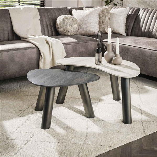 Salontafel Twin organisch set van 2 / 3D keramiek travertin zwart/grijs (Magazijn sale)