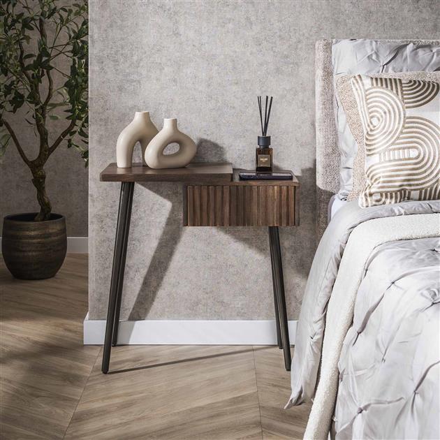 Nachtkastje Carve 1 lade  / Massief acacia drift brown (links)