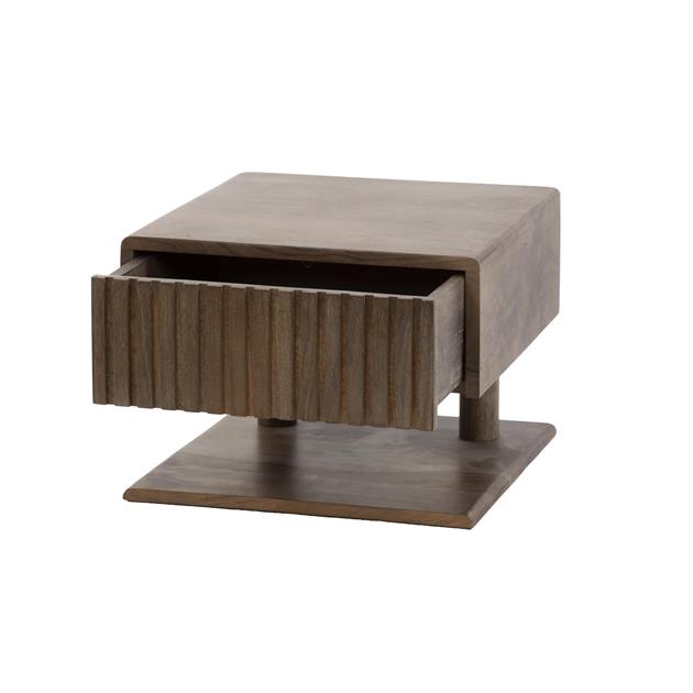 Nachtkastje 1 lade shelve Carve / Massief acacia drift brown van Idéco Design, foto 6