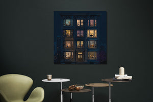 Glasschilderij  Flatgebouw in de avond 1 80x80 cm