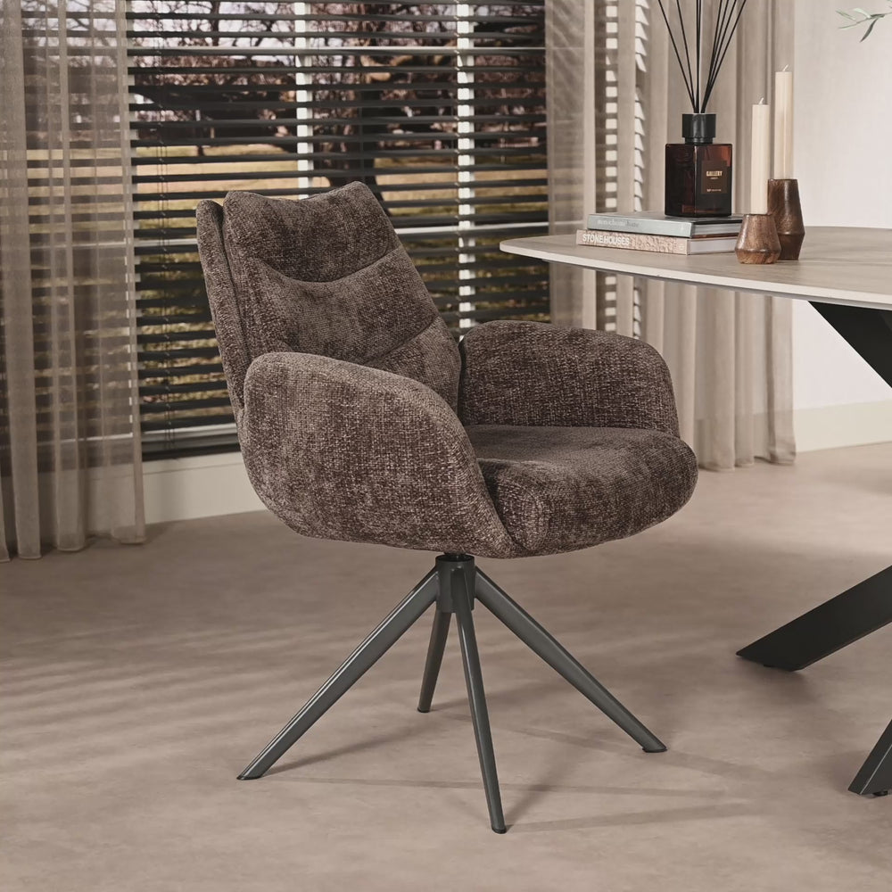 Armstoel lounge met draaifunctie.  Rich taupe stof