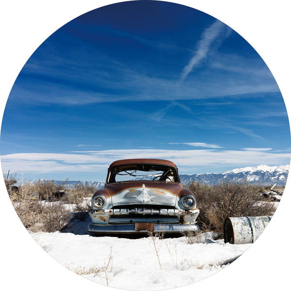 Glasschilderij auto in winterlandschap Ø80 cm (magazijn sale)