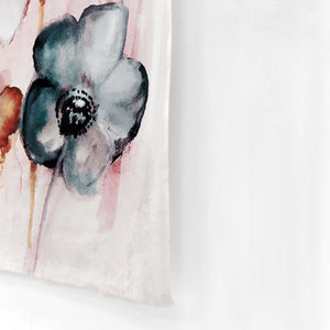 Magazijnuitverkoop Urban Cotton wandkleed Flowers in Soft Hues - maat M