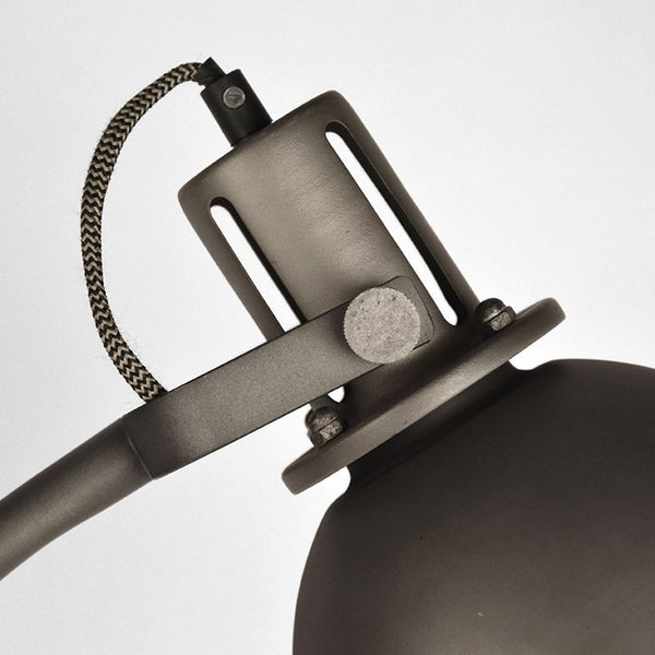 Vloerlamp industrieel Spot burned steel (magazijn opruiming)