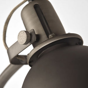 Vloerlamp industrieel Spot burned steel (magazijn opruiming)