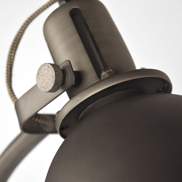 Vloerlamp industrieel Spot burned steel (magazijn opruiming)